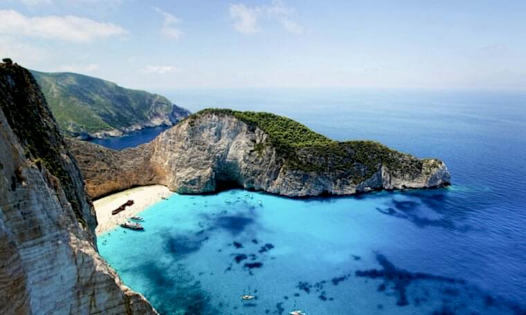 Top 10 Beaches in Greece: A Paradise for Every Traveler