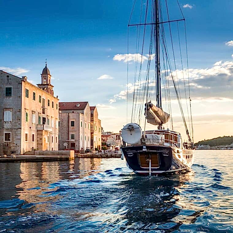 The Complete Guide on How to Charter a Yacht in Croatia