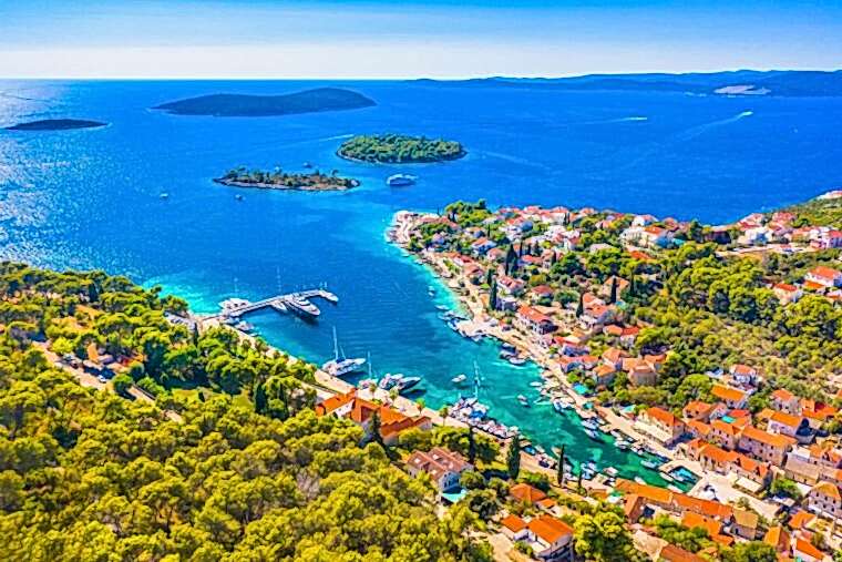 Yacht Charter Šolta Guide