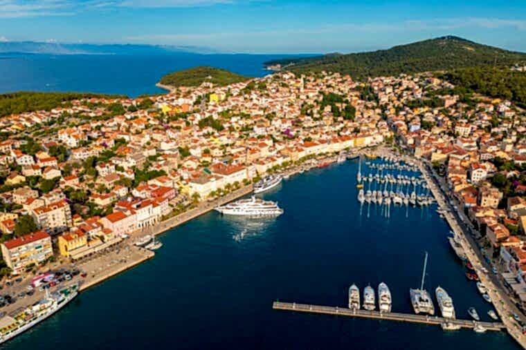 Yacht Charter Mali Lošinj Guide