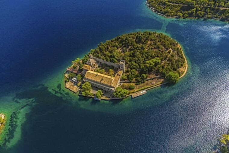 Yacht Charter Mljet Guide